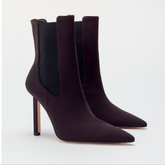 NEW Good American Chocolate Neoprene Kickstand High Heeled Ankle Bootie - Picture 2 of 9